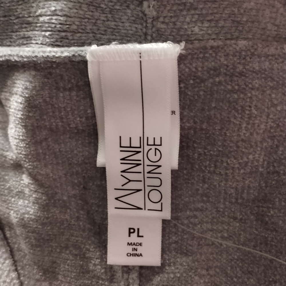 NWT Wynne Lounge gray velour button down cardigan Sz PL - Picture 10 of 12